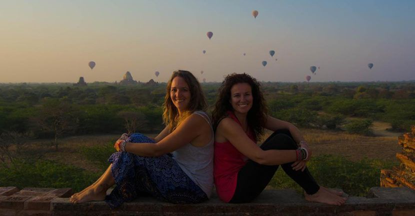 Pily y Mili around the world